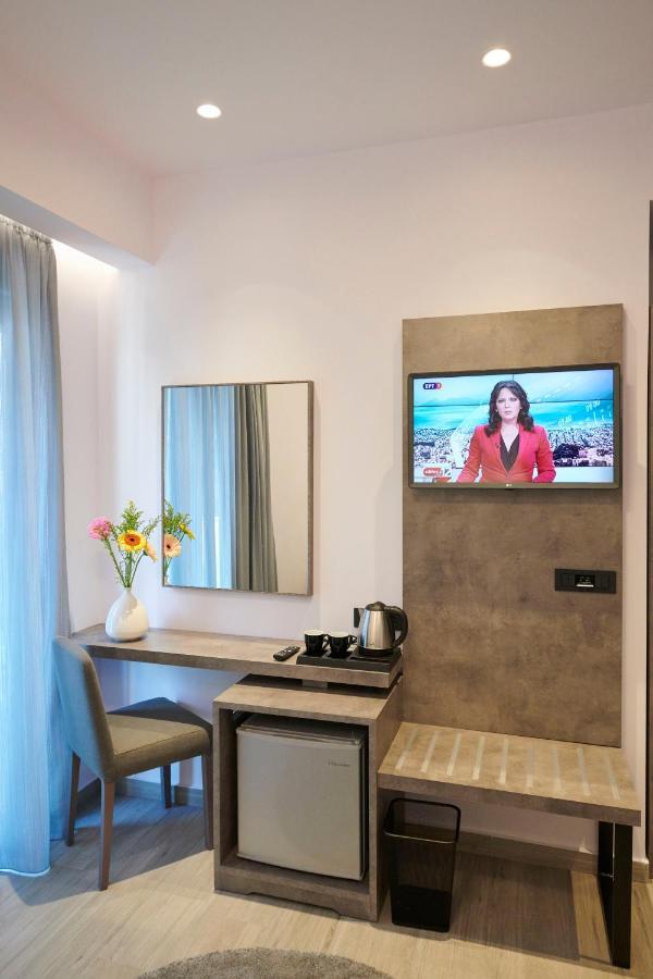 Hotel Meni & 3*