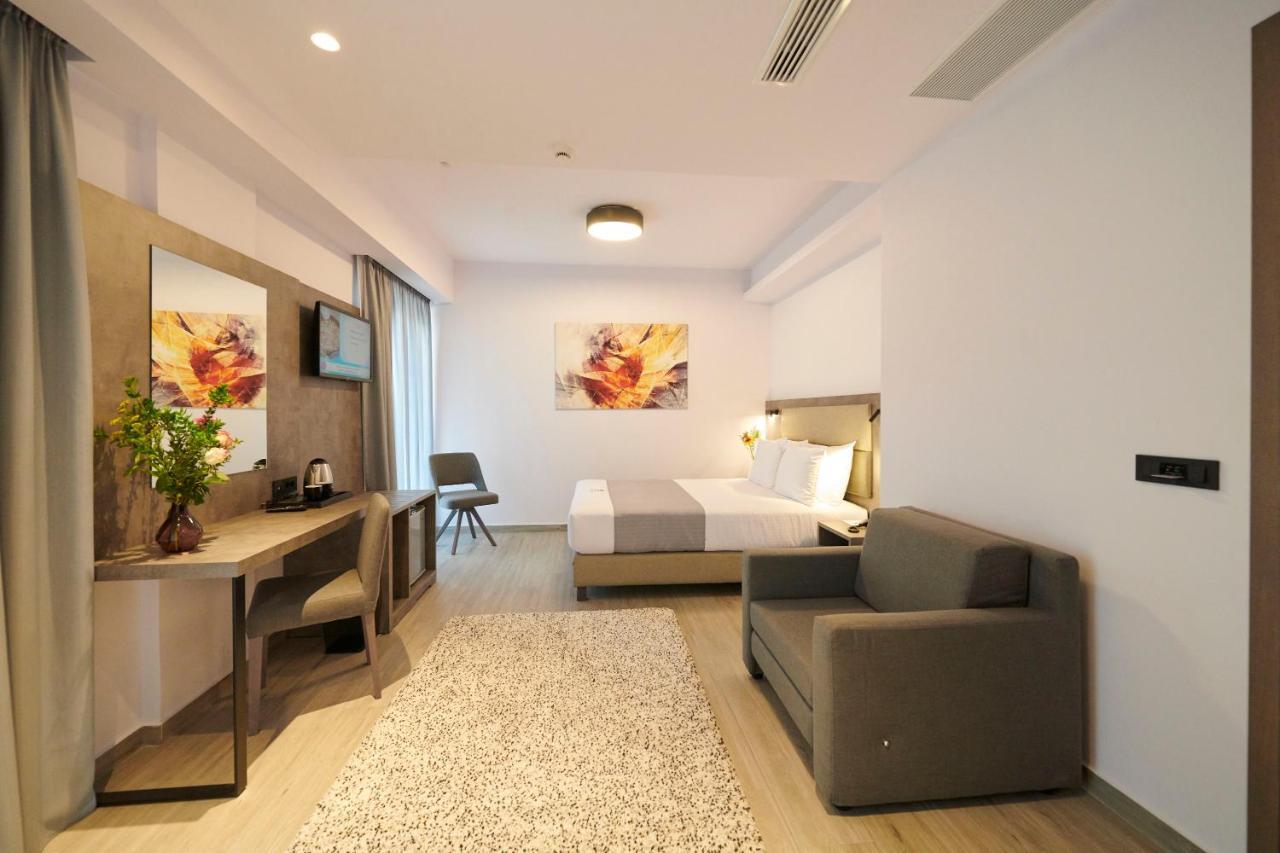 Meni & Hotel